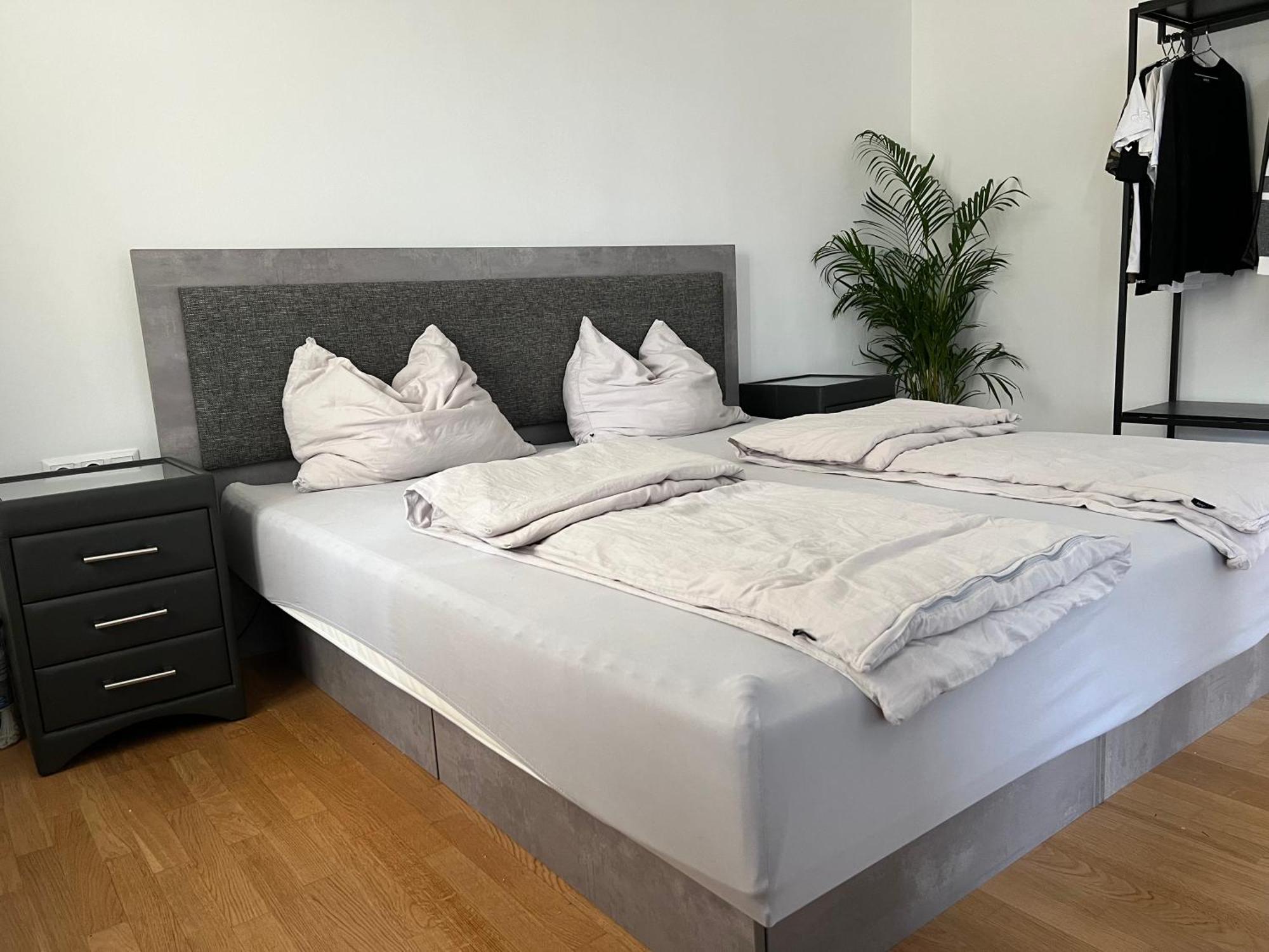 Loft Mit Kingsize Wasserbett Грац Экстерьер фото
